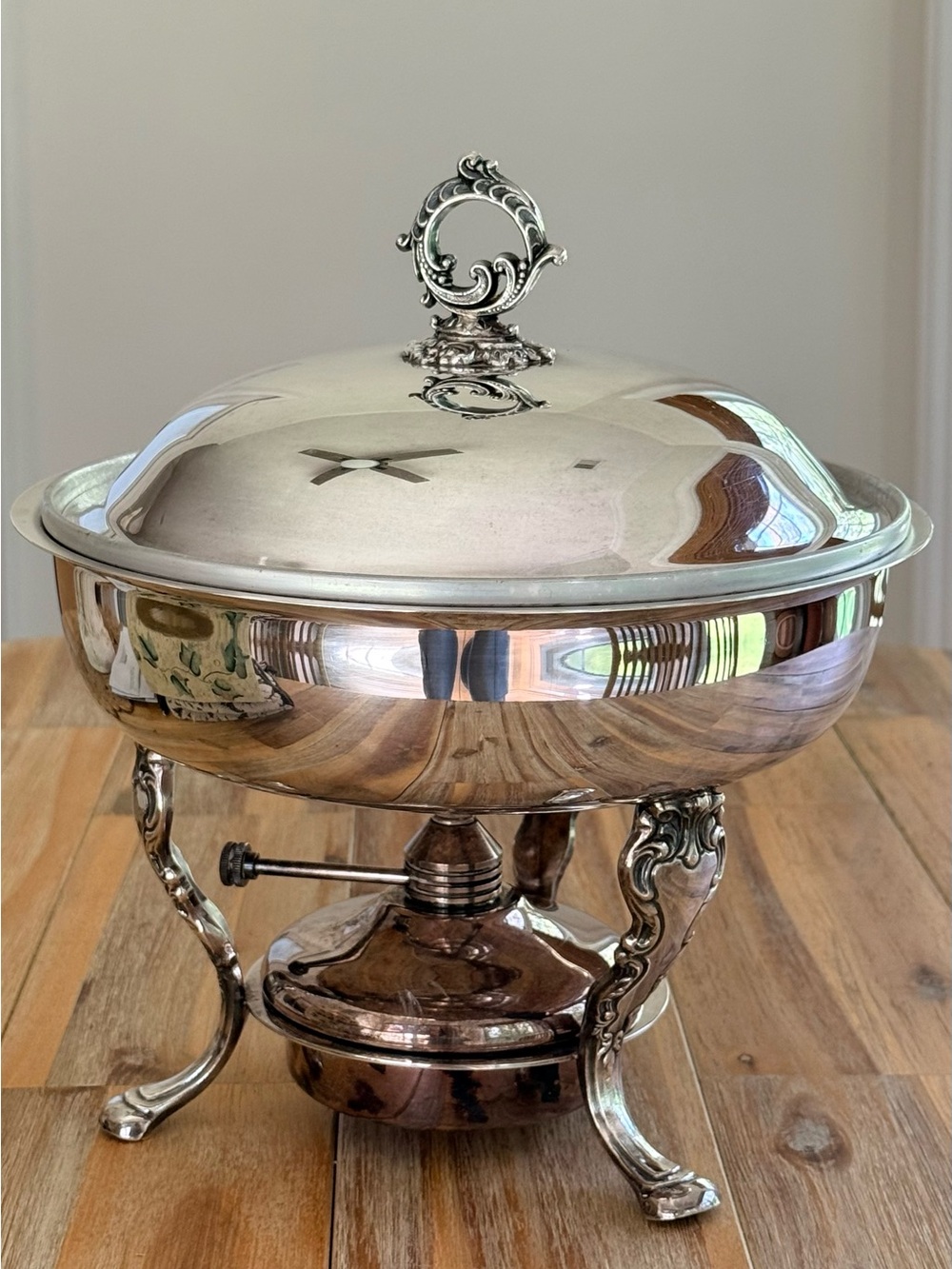 Wallace Silver-Plated Chafing Dish with Ornate Lid